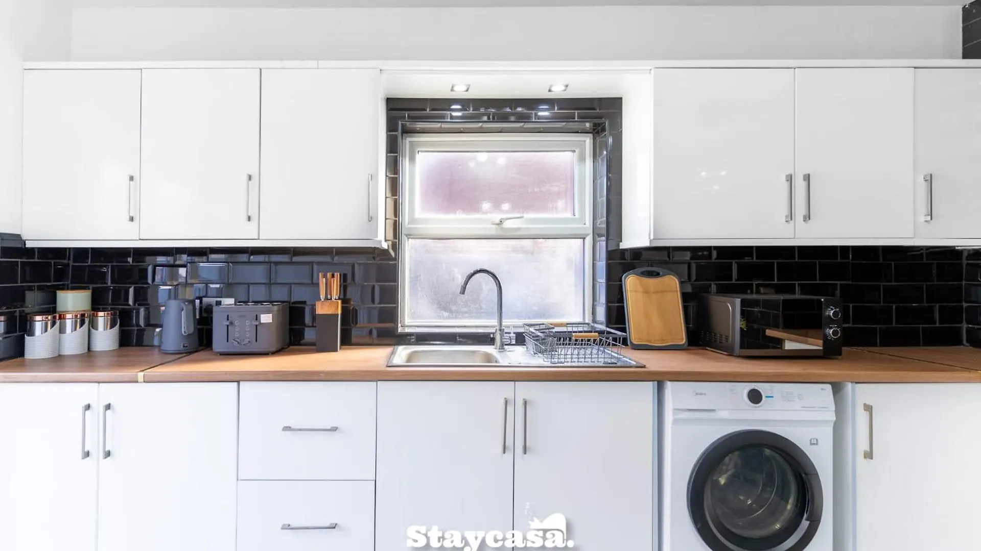 Mauldeth Co-Living - Private Room Self-Cater Holiday home Manchester